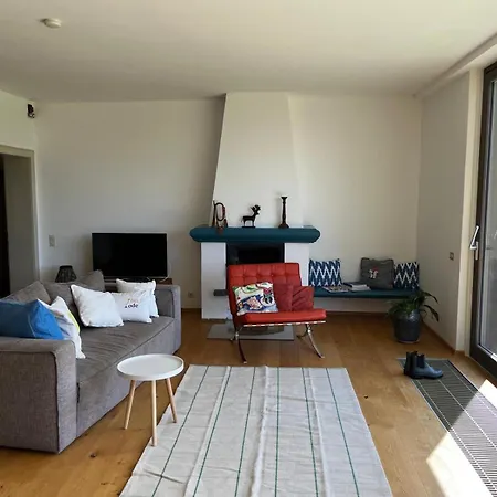 Golf Und Berglodge Velden Am Woerthersee בית נופש *